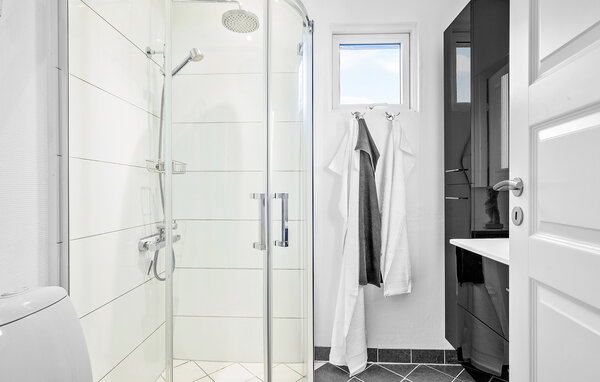 Semesterhus - Hou , Danmark - A30339 704