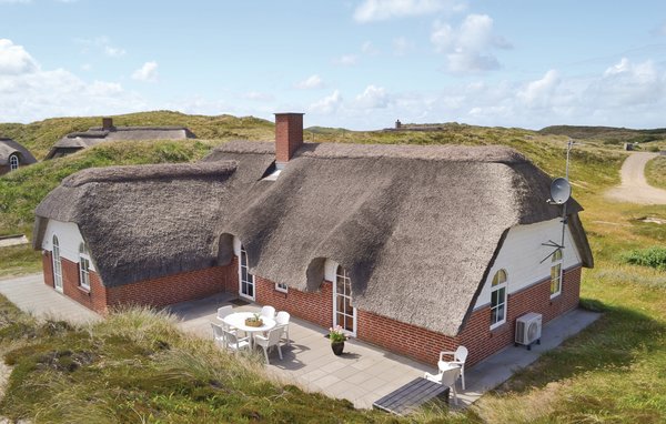 Semesterhus - Bjerregård Strand , Danmark - A3308 1