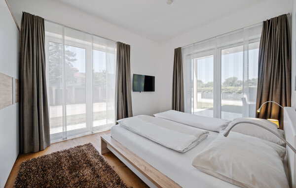 Apartment - Pörtschach , Austria - AKA255 601