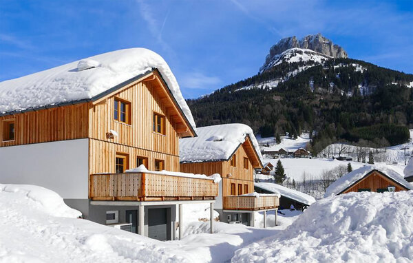 Maison Ferienhaus mit Bergpanorama