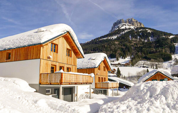 Maison Ferienhaus mit Bergpanorama