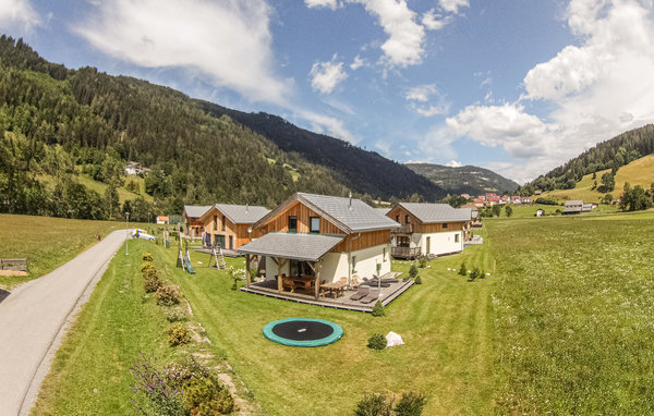 Lomatalo Ferienhaus mit Whirlpool/Sauna