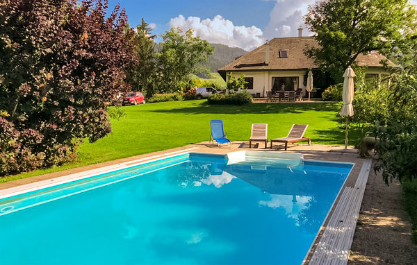 Feriebolig Ferienhaus mit schoenen Pool