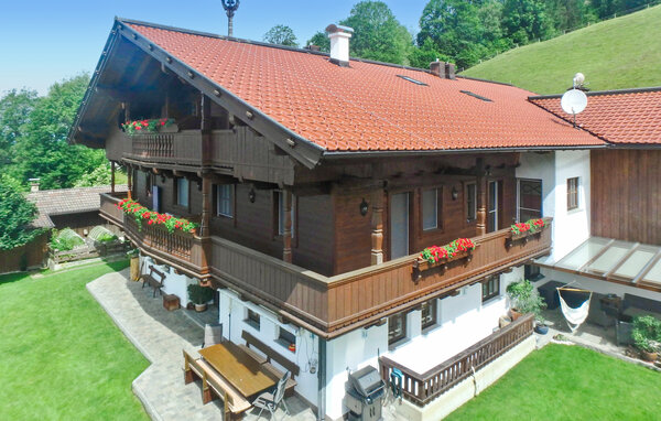 Appartement Ferienwohnung mit Balkon