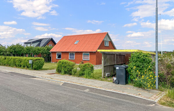 Verbringen Sie ruhige Tage in diesem charmanten Ferienhaus und entdecken Sie die reizvolle Region.

Dieses gemütliche Domizil bietet Ihnen ein bequemes Zuhause in der kleinen Stadt Lyngs, unweit des ..
