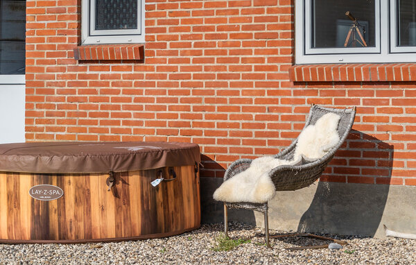 Semesterhus - Lyngs Strand , Danmark - B52319 102
