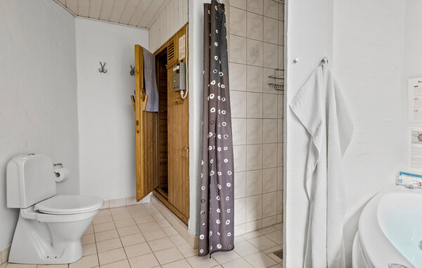 Feriehuse - Thorup Strand , Danmark - B70042 701