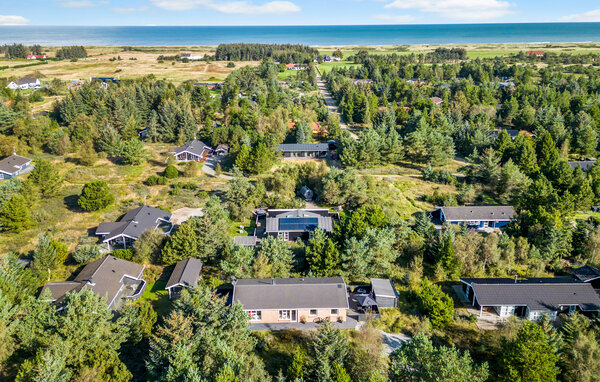 Feriehuse - Thorup Strand , Danmark - B70042 84
