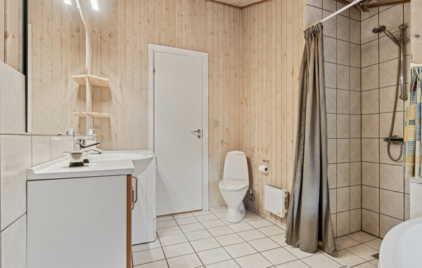 Feriehuse - Thorup Strand , Danmark - B70057 701