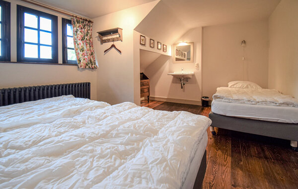 Holiday Home - Spa , Belgium - BLU088 606