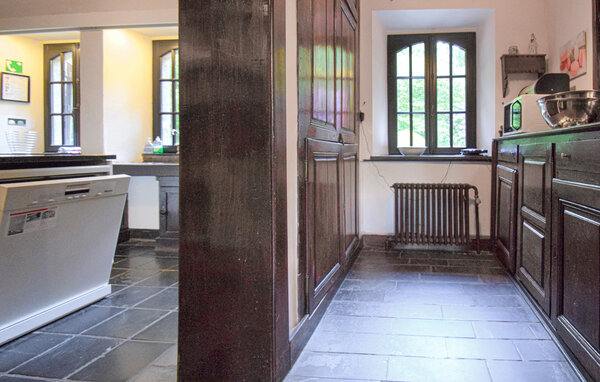 Holiday Home - Spa , Belgium - BLU088 401