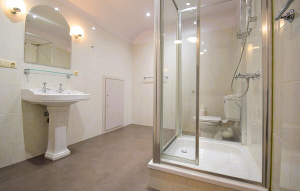 Semesterhus - Spa , Belgien - BLU089 704