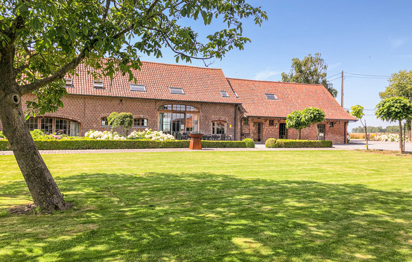 Vacation home Landweg