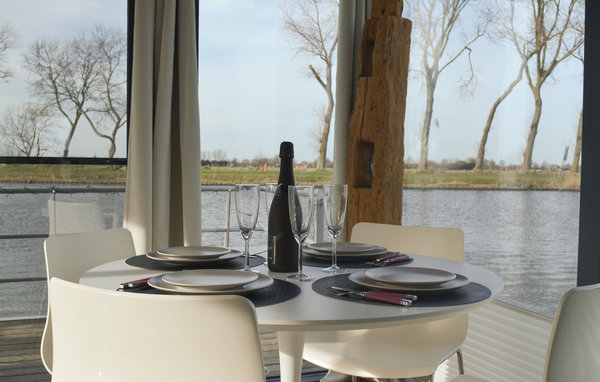 Ferienhaus Houseboat Escapade