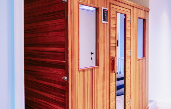 Semesterhus - Knesselare , Belgien - BVO022 801