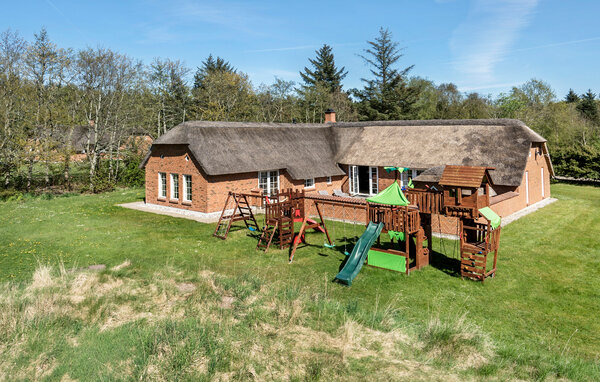Feriehuse - Vester Husby , Danmark - C04645 1