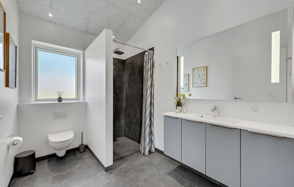 Holiday Home - Søndervig , Denmark - C09642 702