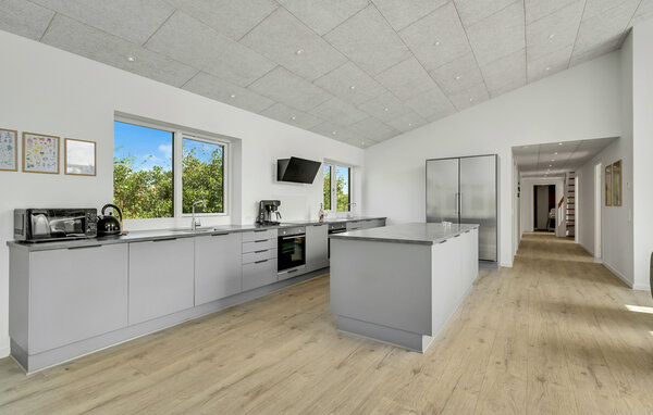 Holiday Home - Søndervig , Denmark - C09642 402