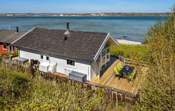 Feriehuse - Hejlsminde Strand , Danmark - C2024 2