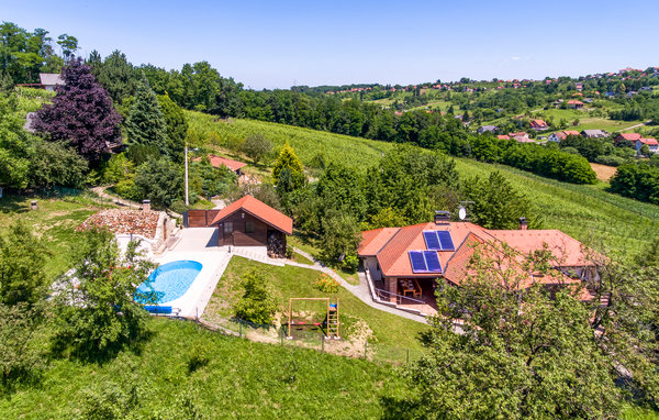 Feriehus - Varazdin-Varazdin Breg , Kroatia - CCC098 81