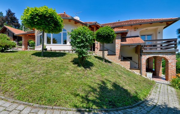 Feriehus - Varazdin-Varazdin Breg , Kroatia - CCC098 105