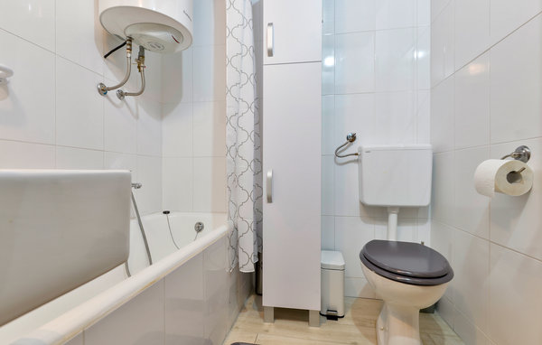 Semesterhus - Varazdin-Vinica Breg , Kroatien - CCC155 703