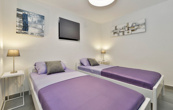 Semesterhus - Varazdin-Vinica Breg , Kroatien - CCC155 601