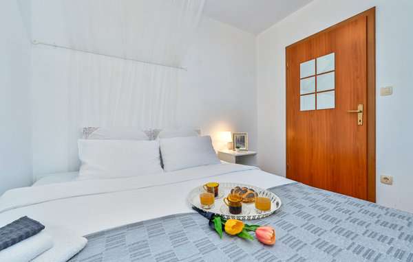 Holiday Home - Zagreb-Hrebinec , Croatia - CCC186 604
