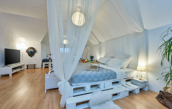Holiday Home - Zagreb-Hrebinec , Croatia - CCC186 607