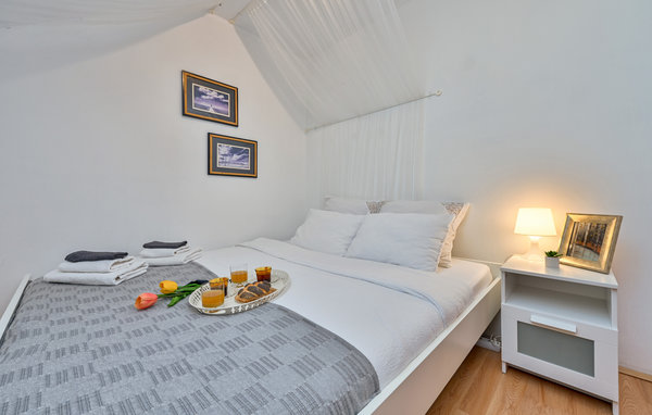 Holiday Home - Zagreb-Hrebinec , Croatia - CCC186 612