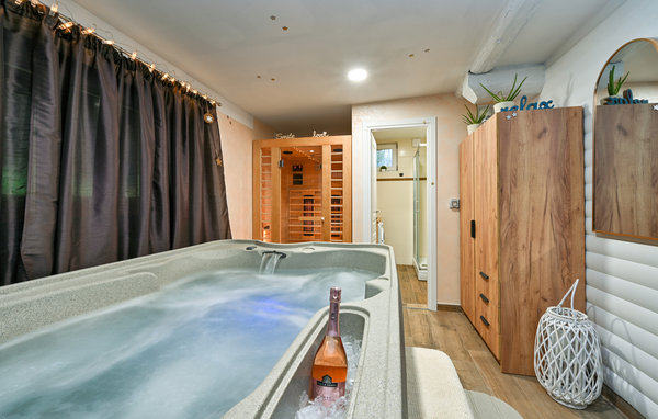 Semesterhus - Varazdin-Klenovnik , Kroatien - CCC328 4