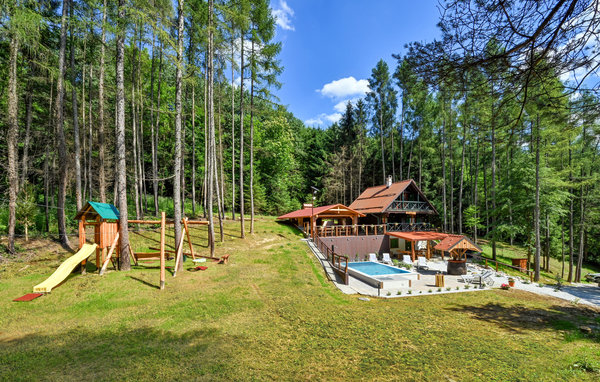 Semesterhus - Varazdin-Klenovnik , Kroatien - CCC328 82