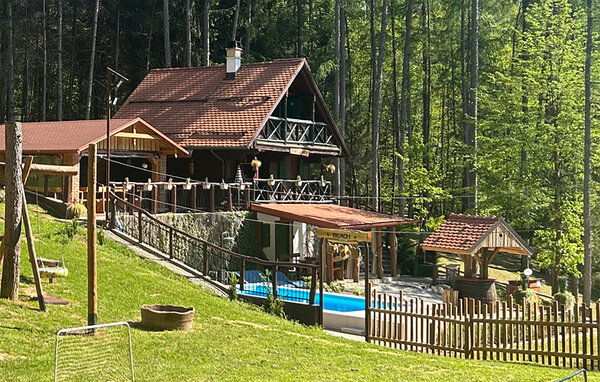 Semesterhus - Varazdin-Klenovnik , Kroatien - CCC328 105
