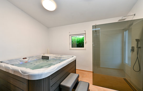 Feriehuse - Varazdin - Majerje , Kroatien - CCC380 5