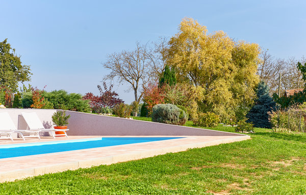 Semesterhus - Krizevci , Kroatien - CCC386 16