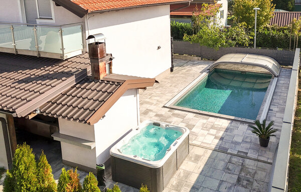 Holiday Home - Zagreb-Dugo Selo , Croatia - CCC407 82