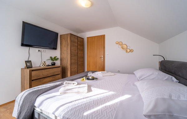 Holiday Home - Sisak-Hrvatska Kostajnica , Croatia - CCC422 602