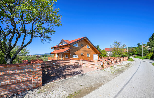Semesterhus - Varazdin-Toplicica , Kroatien - CCC426 83