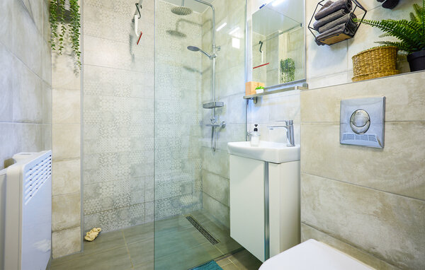 Semesterhus - Sisak-Sisinec , Kroatien - CCC482 703