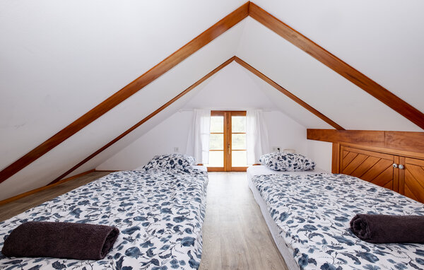 Semesterhus - Ivanic Grad - Klostar Ivanic , Kroatien - CCC563 602