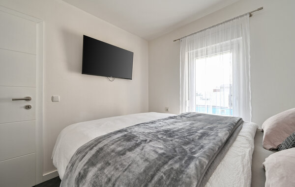 Holiday Home - Bjelovar , Croatia - CCC575 603