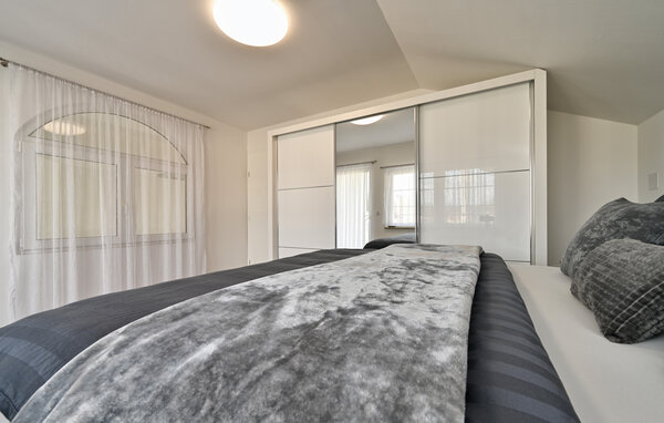Holiday Home - Bjelovar , Croatia - CCC575 604