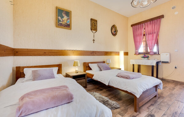 Kuća-za-odmor - Zagreb-Rozga , Hrvatska - CCC657 602