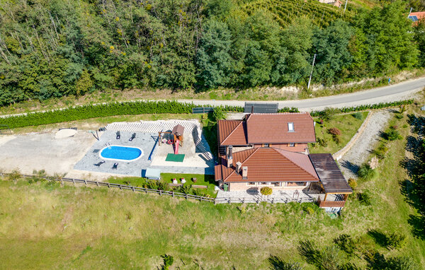 Kuća-za-odmor - Zagreb-Rozga , Hrvatska - CCC657 83