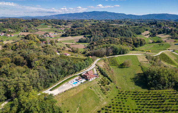 Kuća-za-odmor - Zagreb-Rozga , Hrvatska - CCC657 85