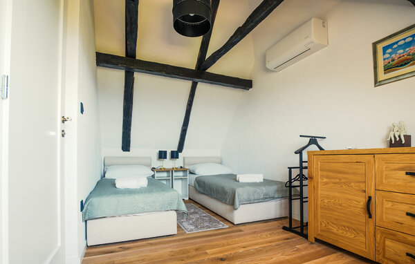 Holiday Home - Jastrebarsko , Croatia - CCC757 603