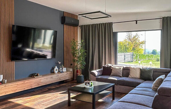 Feriehus - Bjelovar , Kroatia - CCC778 301