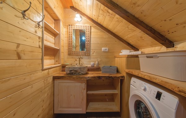 Ferienhaus - Gospic , Kroatien - CCL022 702