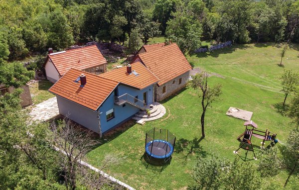 Domy wakacyjne - Lika-Gracac , Chorwacja - CCL053 81