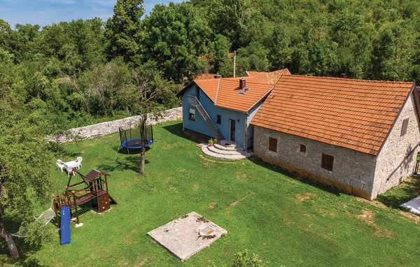 Domy wakacyjne - Lika-Gracac , Chorwacja - CCL053 82